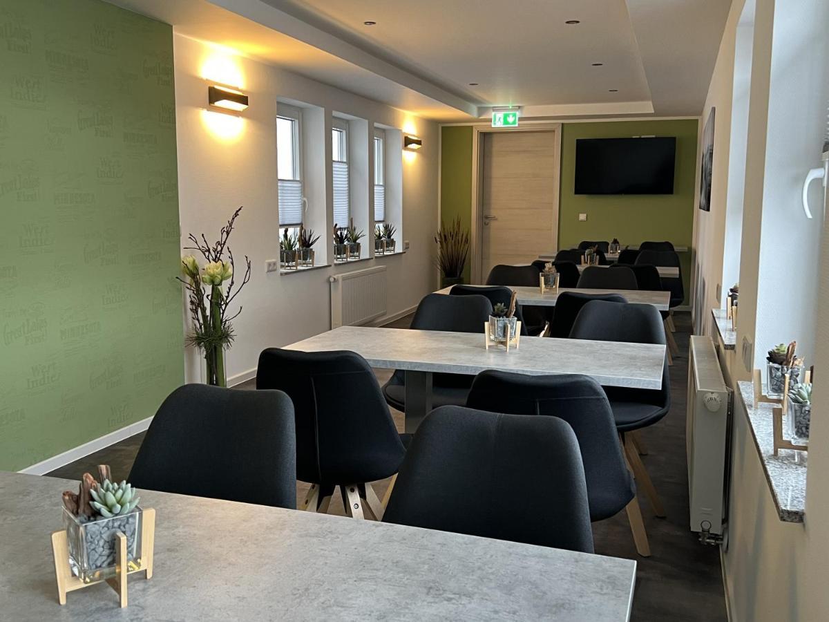 Pension Am Stadtrand Zerbst Esterno foto