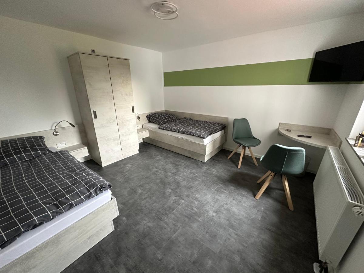 Pension Am Stadtrand Zerbst Esterno foto