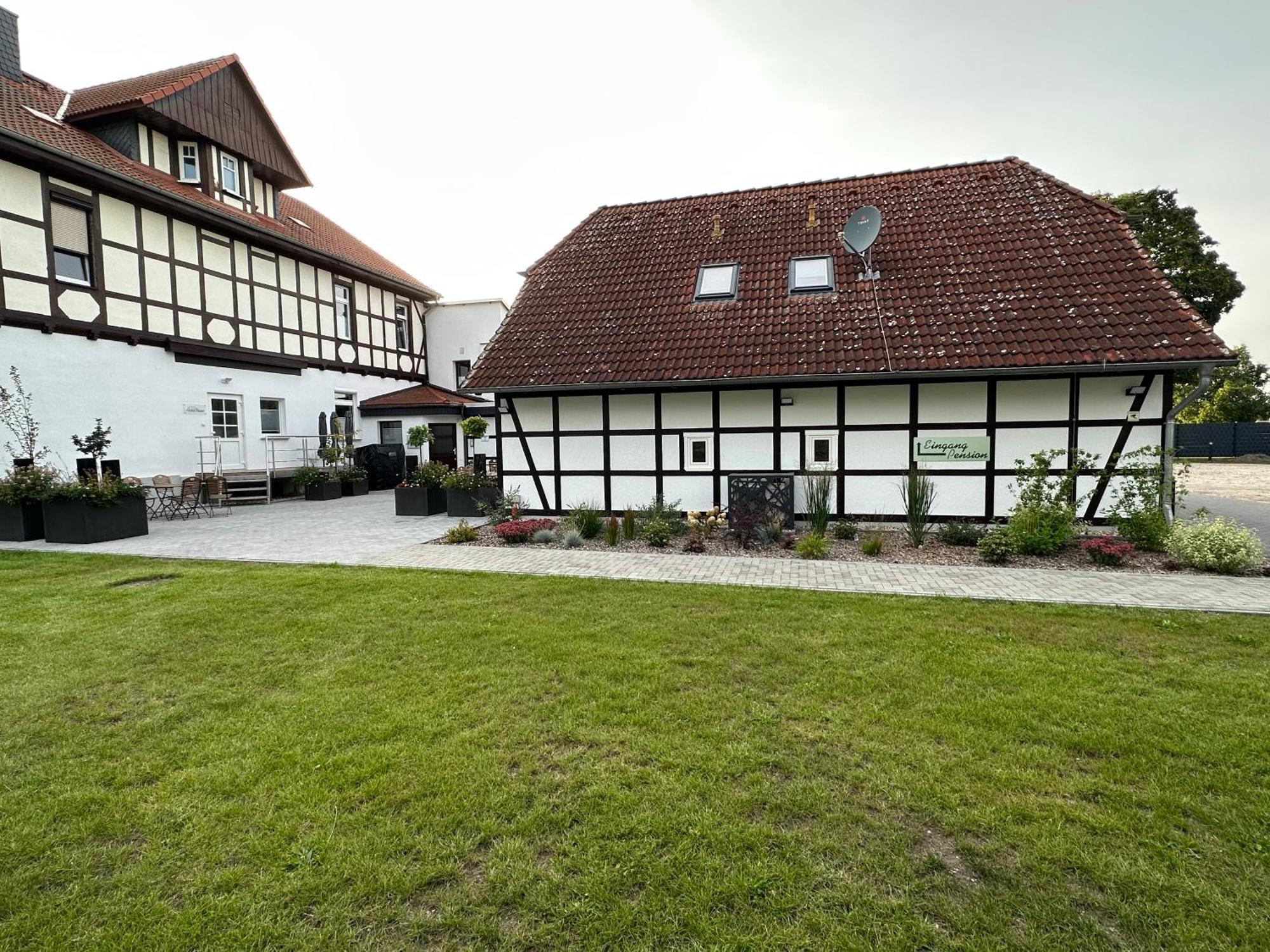 Pension Am Stadtrand Zerbst Esterno foto